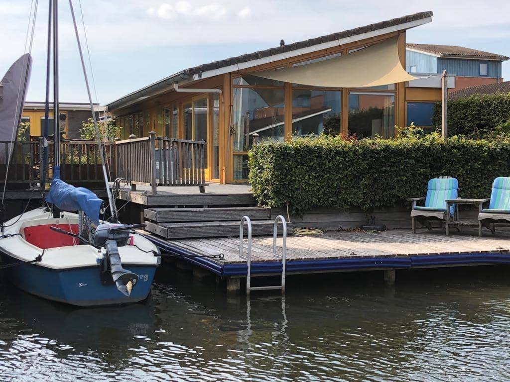Vakantiehuis Friesland met boot